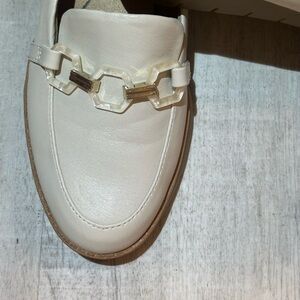 Life Stride Cream Loafers with Gold Accent
